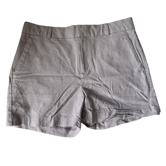 Banana Republic Pin Stripe 4" Shorts - Picture 1 of 5